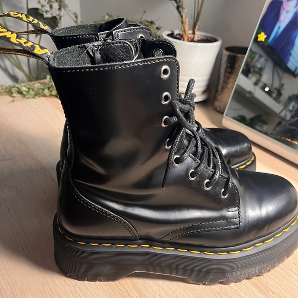 Dr. Martens Shoes - JADON BOOT SMOOTH LEATHER PLATFORMS